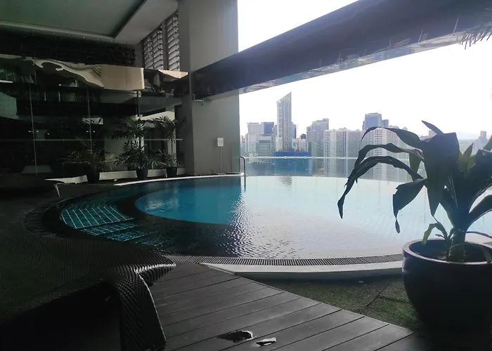Cozy & Mountain View With Balcony Free Netflix With Pools Sauna And Sunbathing * Manila