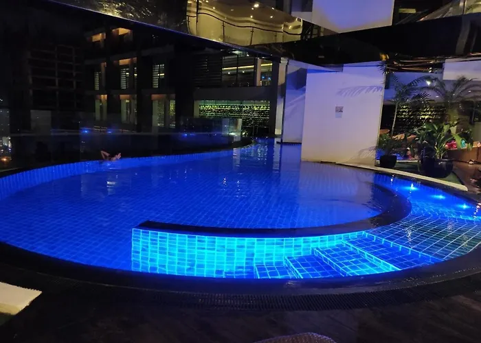 Cozy & Mountain View With Balcony Free Netflix With Pools Sauna And Sunbathing