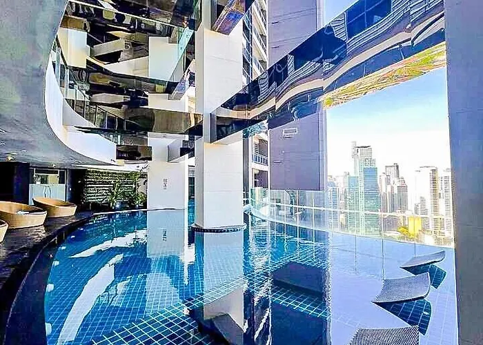 Cozy & Mountain View With Balcony Free Netflix With Pools Sauna And Sunbathing Apartment *