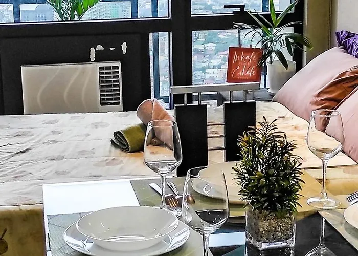 Cozy & Mountain View With Balcony Free Netflix With Pools Sauna And Sunbathing Apartment Manila