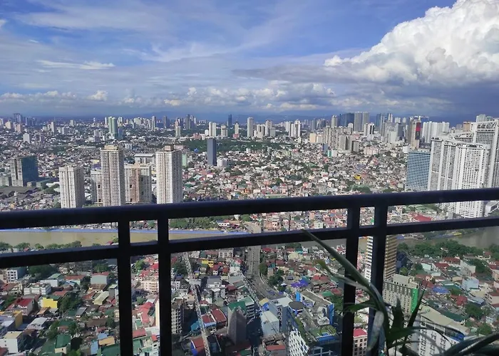 Cozy & Mountain View With Balcony Free Netflix With Pools Sauna And Sunbathing Apartment Manila
