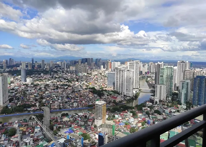 Cozy & Mountain View With Balcony Free Netflix With Pools Sauna And Sunbathing Apartment Manila